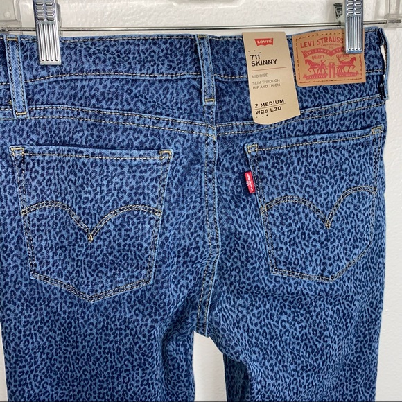LEVIS 711 Sculpt Mini Leopard Cheetah Print Skinny Jeans 26 - Picture 6 of 6